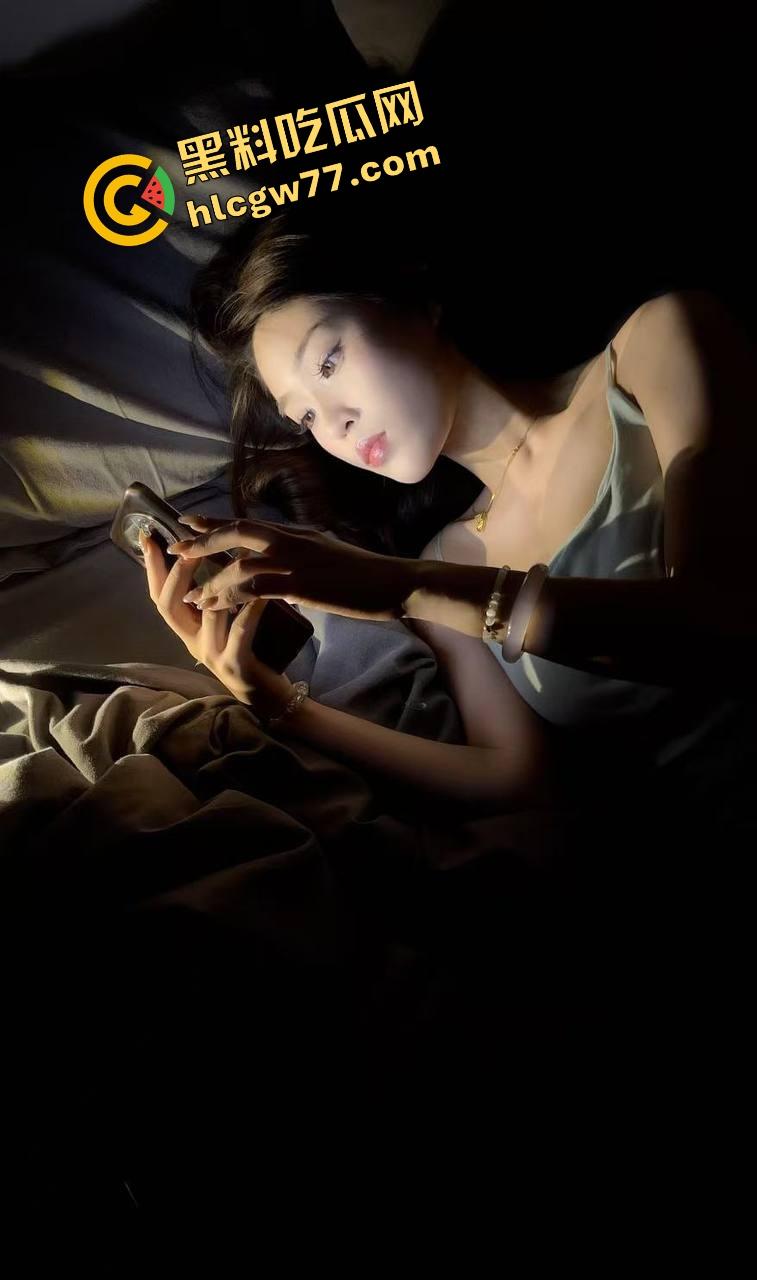 长沙文员『李梦』出轨，前夫放出露脸爆操全套，舔棒自拍撅逼样样齐，漂亮小媳妇变肉便器！  第8张