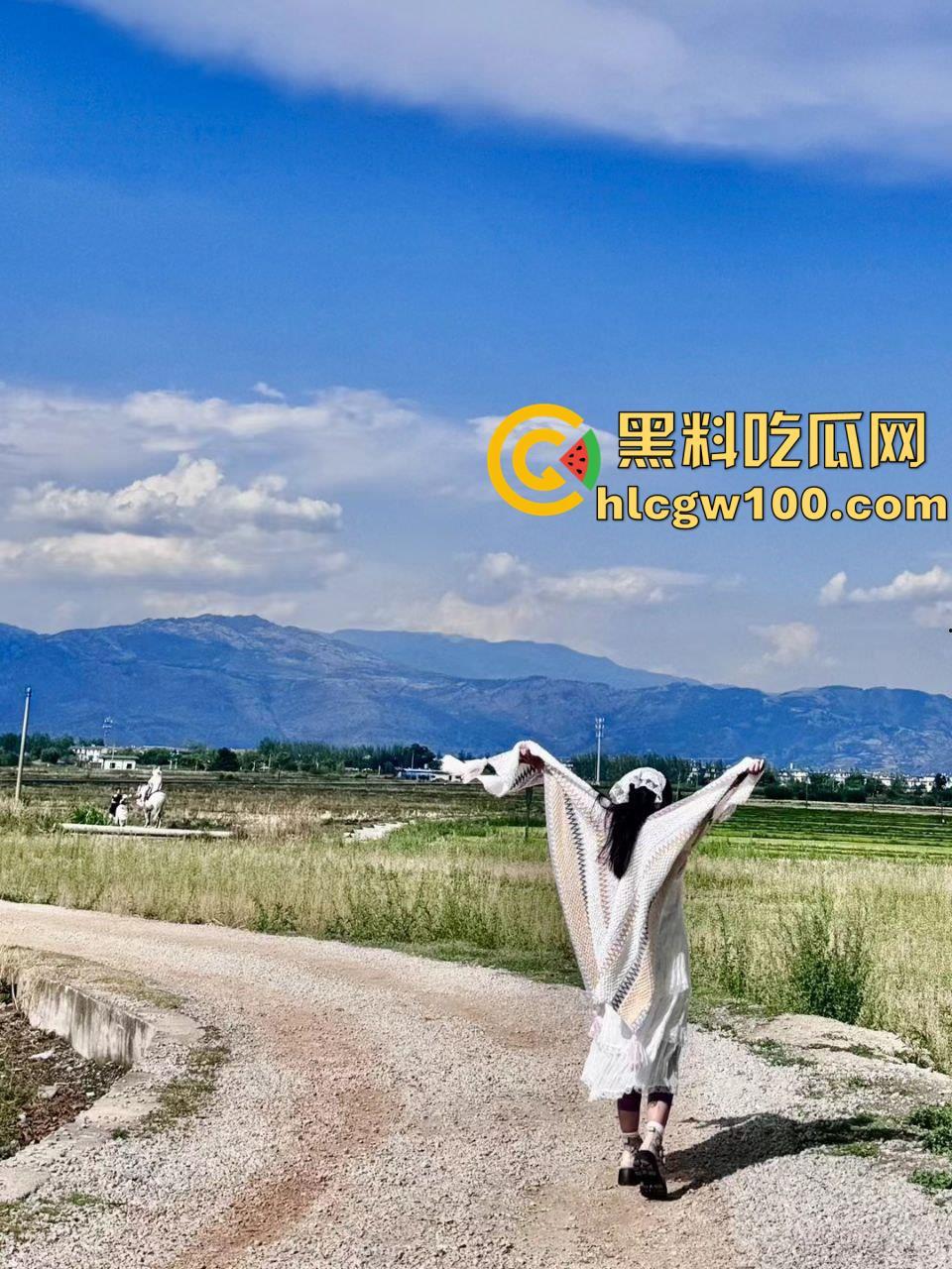 早年网黄高中生【艺芋圆】，高颜值极品身材二次元萝莉少女，公共场合玩刺激露出，退圈被扒  第7张