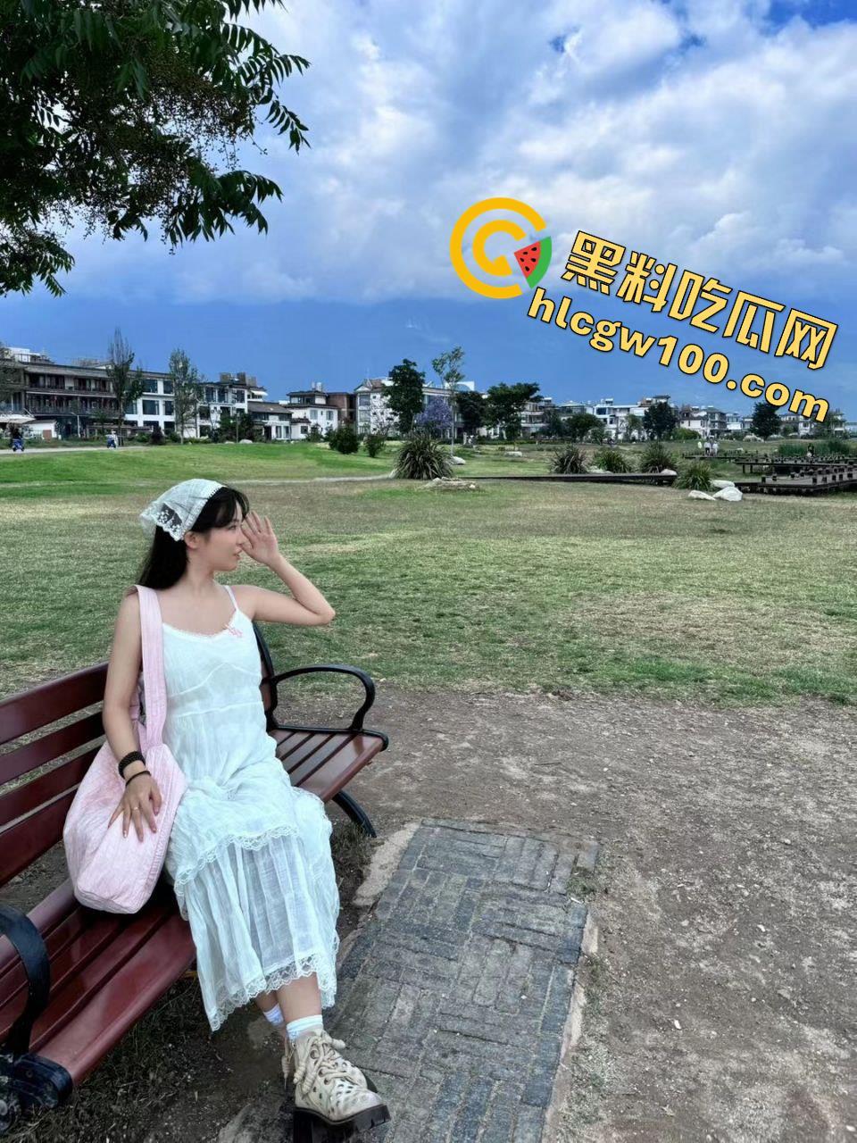 早年网黄高中生【艺芋圆】，高颜值极品身材二次元萝莉少女，公共场合玩刺激露出，退圈被扒  第9张