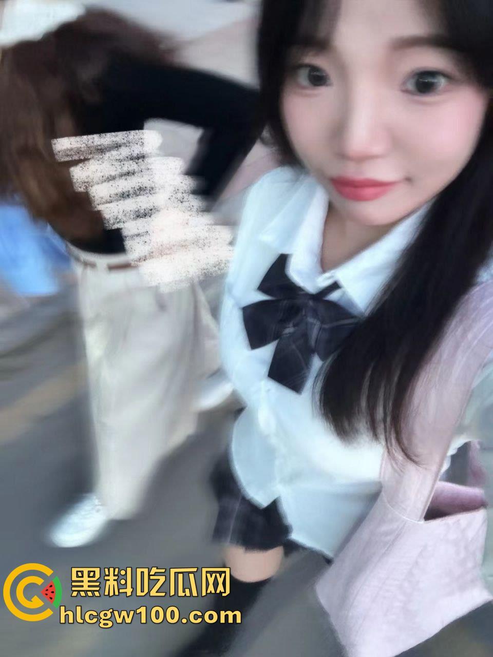 早年网黄高中生【艺芋圆】，高颜值极品身材二次元萝莉少女，公共场合玩刺激露出，退圈被扒  第10张