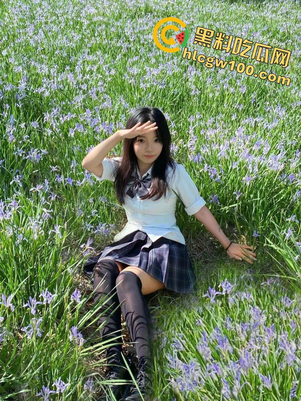 早年网黄高中生【艺芋圆】，高颜值极品身材二次元萝莉少女，公共场合玩刺激露出，退圈被扒  第13张