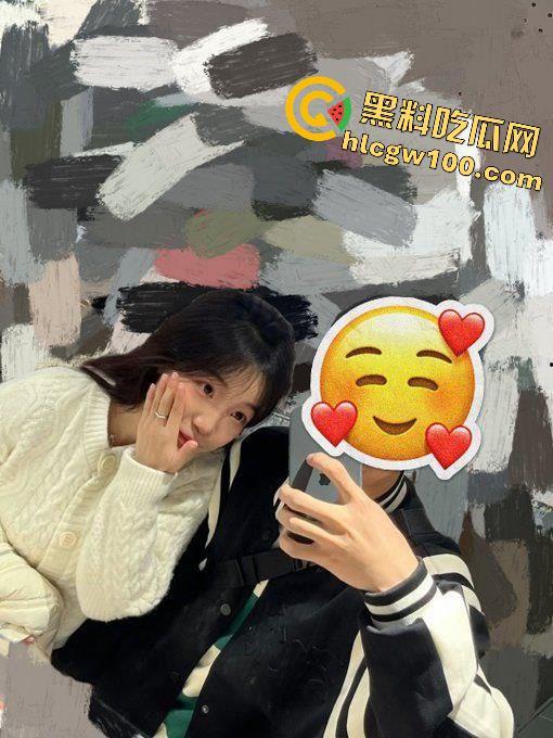 早年网黄高中生【艺芋圆】，高颜值极品身材二次元萝莉少女，公共场合玩刺激露出，退圈被扒  第17张