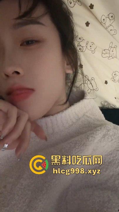 绿帽男的终极享受!娇妻变成骚贱小母狗,撅着屁股被后入,聊天记录堪称变态! 第3张 绿帽男的终极享受!娇妻变成骚贱小母狗,撅着屁股被后入,聊天记录堪称变态! 第3张