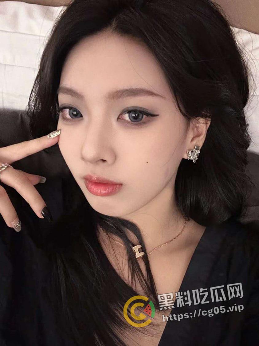 福建泉州大学生 张钰涵 音乐舞蹈学院肥臀母狗 欠操欠轮欠调教 最喜欢被狠狠扇屁股 私密视频被男友流出  第3张