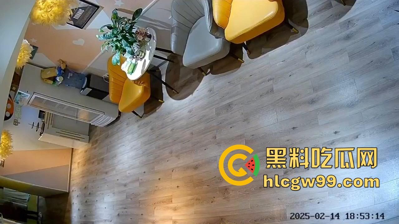 湖北大学研究生【封曦月】竟敢在私人影院强行猥亵，差点霸王硬上弓把人强奸，老板及时救场！  第8张