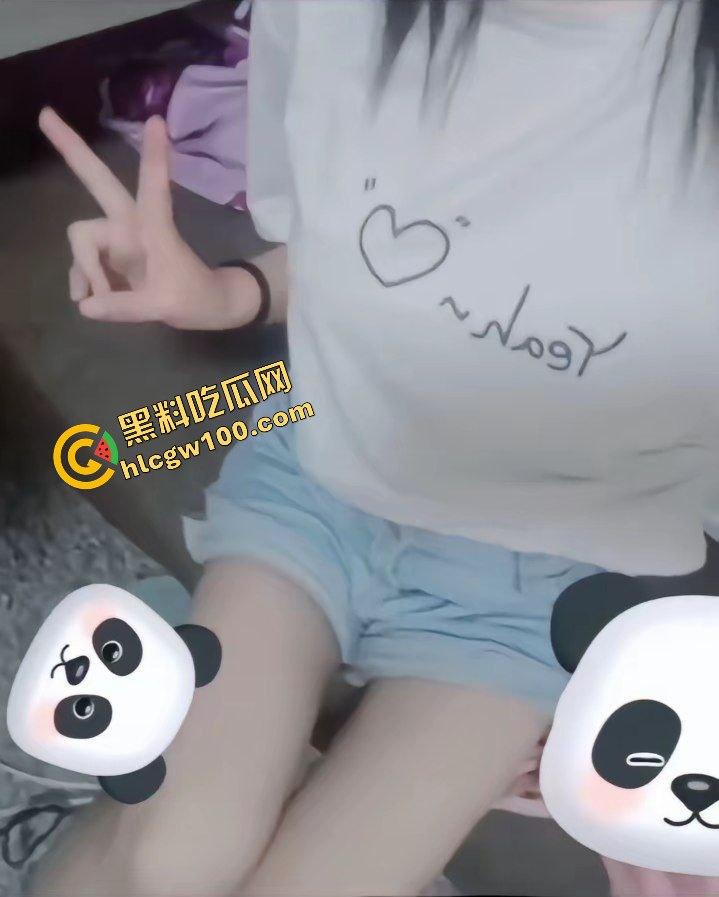 达州高级语文中学反差骚货眼镜妹『空灵』高考失利复读 压力大放假约炮大哥开房做爱！原创独家曝光流出！  第4张