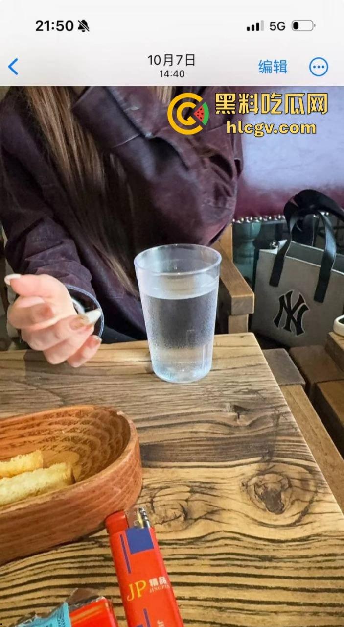 哈尔滨约炮大神 国庆节期间开房轮操数女 鸡巴都磨细了！  第2张