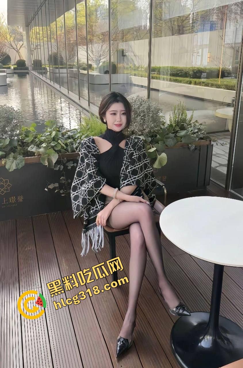 徐州鸡巴术惊呆全网，12cm鸡巴带上战神套套直接变20cm，黑丝母狗被操得喷水求饶！  第5张