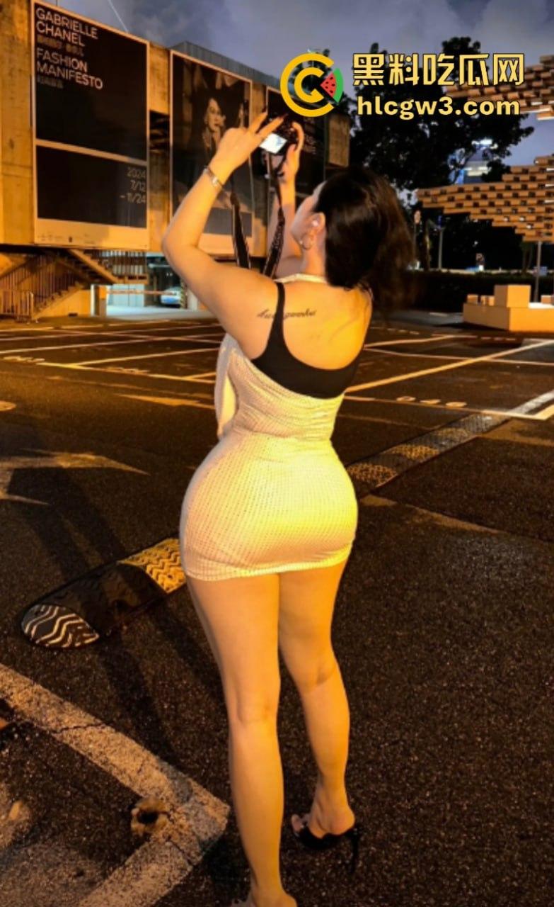 独家爆料！抖音25万粉丝网红 巨乳骚鸡【selianacloa】大尺度私拍福利视频流出  第8张