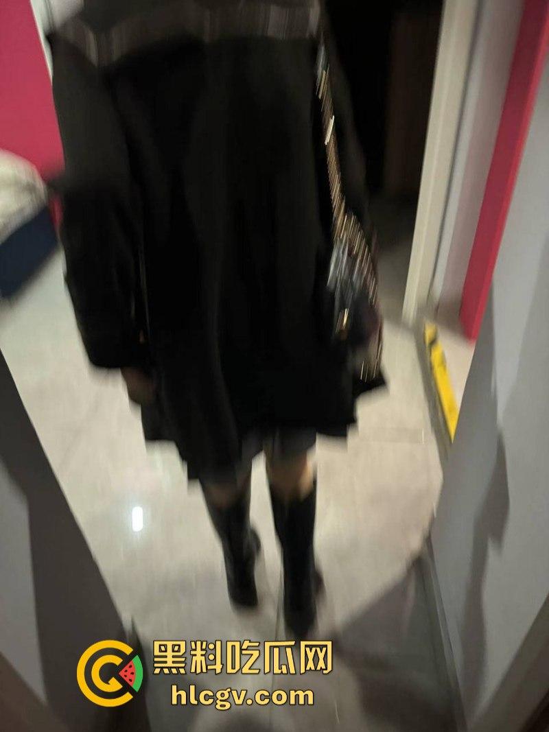 哈尔滨约炮大神 国庆节期间开房轮操数女 鸡巴都磨细了！  第29张