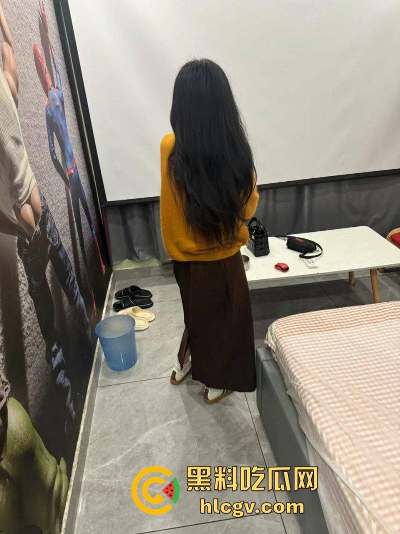 哈尔滨约炮大神 国庆节期间开房轮操数女 鸡巴都磨细了！  第37张