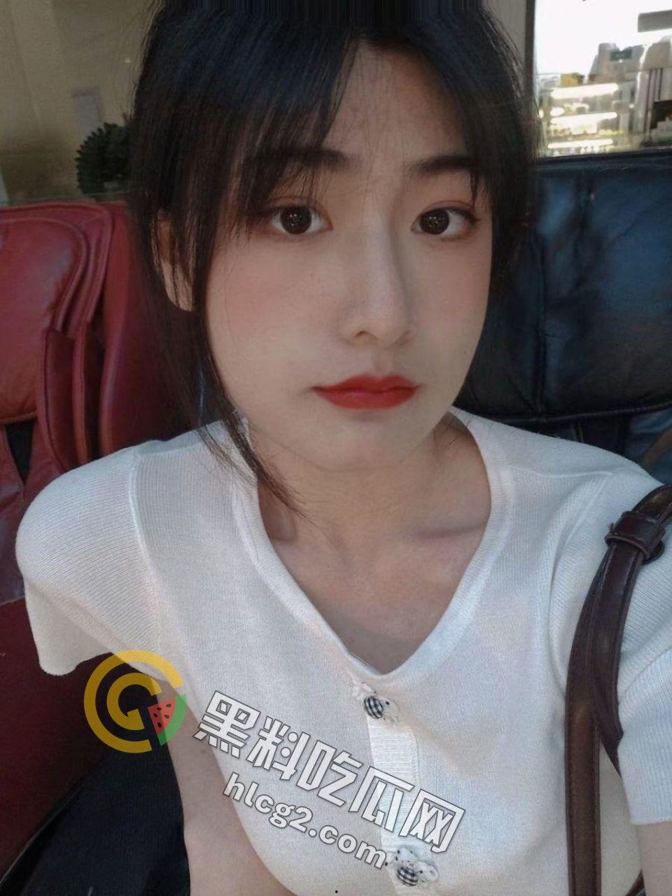 重庆黑森林小骚货与男人做爱视频意外流出!学妹借电脑竟引发全网狂潮! 第1张 重庆黑森林小骚货与男人做爱视频意外流出!学妹借电脑竟引发全网狂潮! 第1张