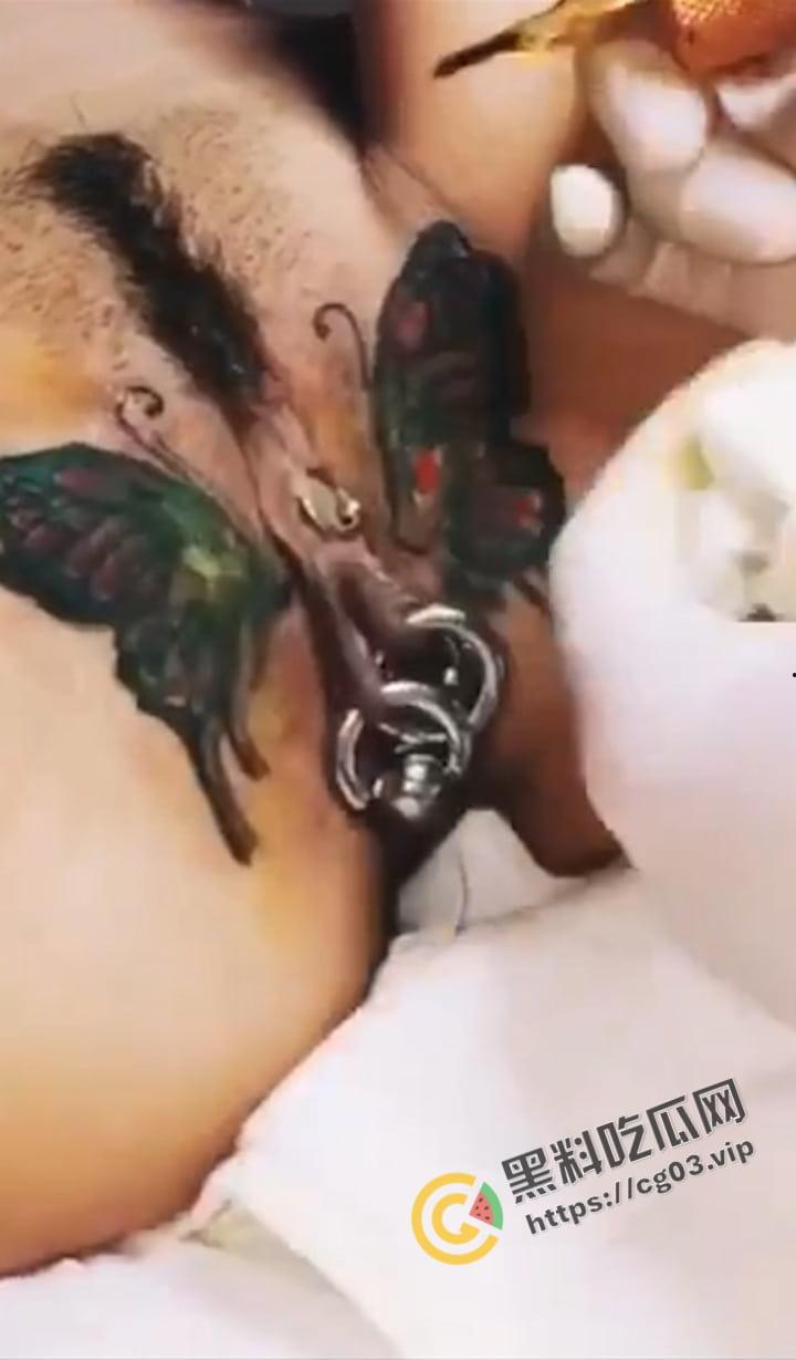 纹身篇  宝宝你也喜欢火影啊 不过百豪之印不应该是纹在头上的吗 你怎么在小腹…… 第6张