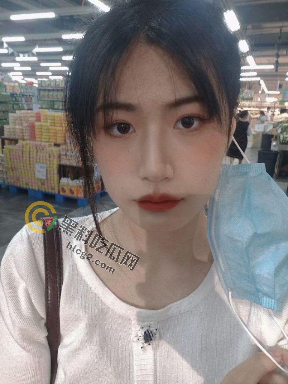 重庆黑森林小骚货与男人做爱视频意外流出!学妹借电脑竟引发全网狂潮! 第5张 重庆黑森林小骚货与男人做爱视频意外流出!学妹借电脑竟引发全网狂潮! 第5张