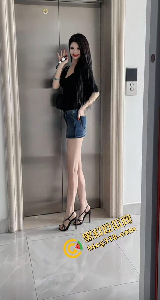 抖音网红『小蔡』成了金主专属炮架子，大长腿扛着就日，几十万打赏换来的骚货最终被玩腻扔上网！  第6张