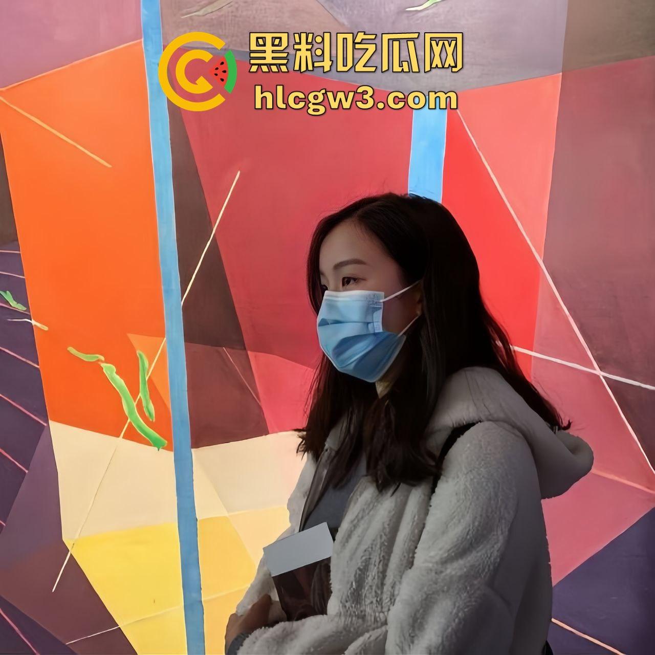 河南师范失恋学妹【张雨舒】私密视频流出！青春淫荡小母狗掰开小逼哭求男友别分手！  第2张