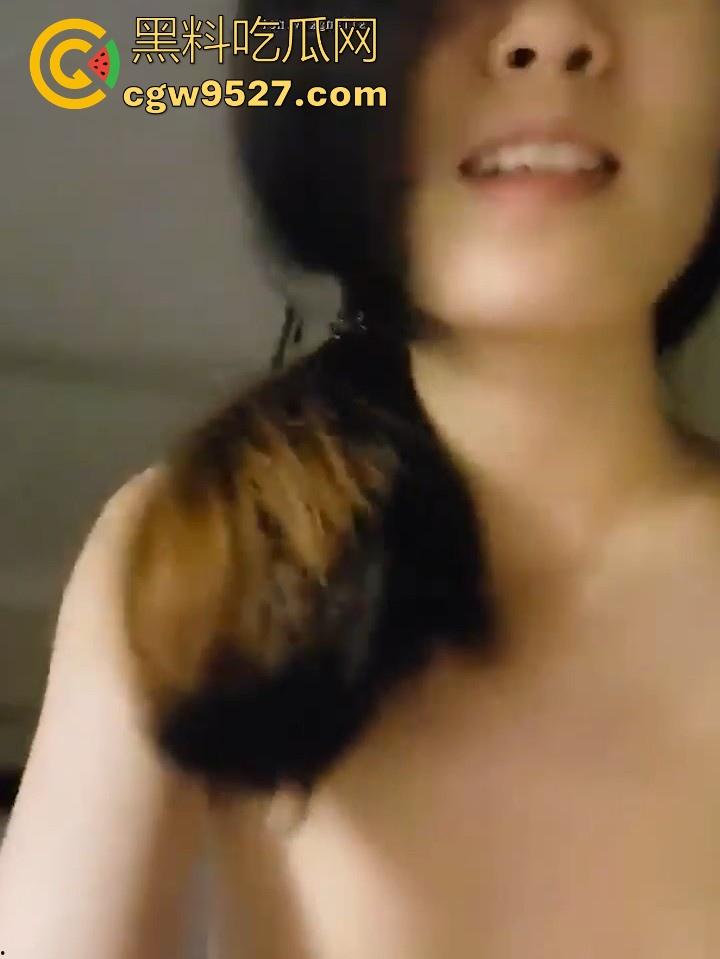 湖北第一附中女教师【杨慧慧】淫乱私生活曝光，白天为人师表，夜晚却偷情炮友，边打电话边和男友做爱！  第6张