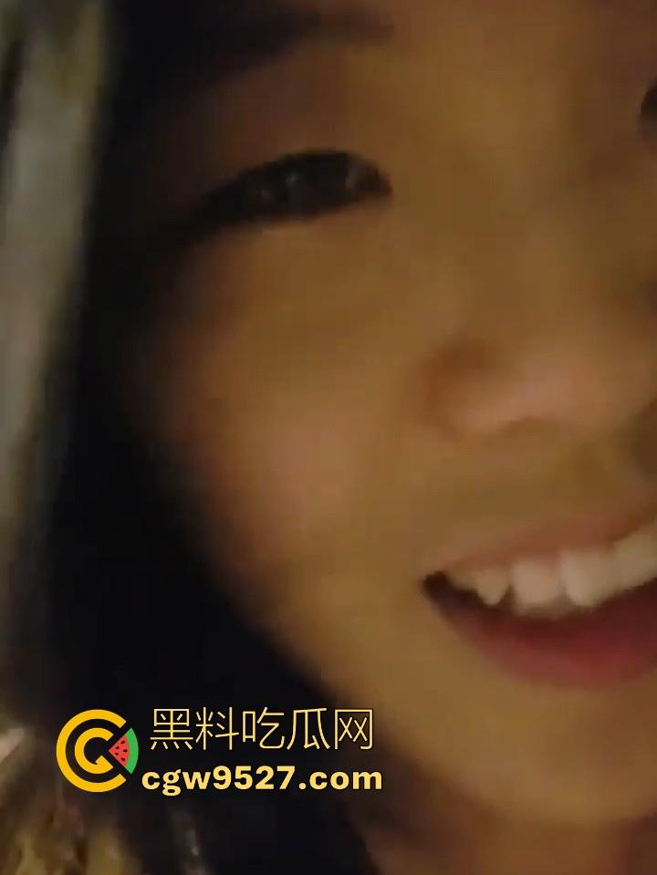 湖北第一附中女教师【杨慧慧】淫乱私生活曝光，白天为人师表，夜晚却偷情炮友，边打电话边和男友做爱！  第7张