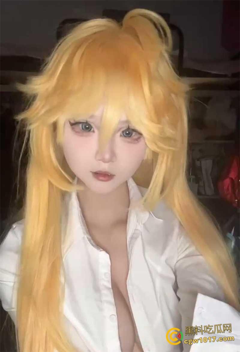 清纯学妹网黄【超级困】，顶级稚感神颜尤物，白衬黑丝摇奶狂舞，全裸漏乳掰穴挑逗，淫骚抠弄自慰狂摇 ！  第3张