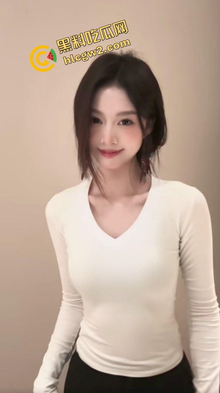 广东建设职业技术学院骚贱网红『小烊迷茫了』与富二代男友高档酒店激情做爱！独家曝光流出！  第4张