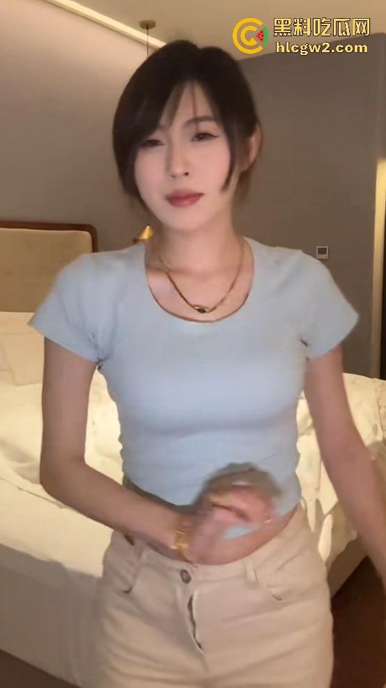 快手抖音网红【嫂子】被灌醉强上！视频流出，欲拒还迎的表情看得人撩人至极！独家爆料！  第3张