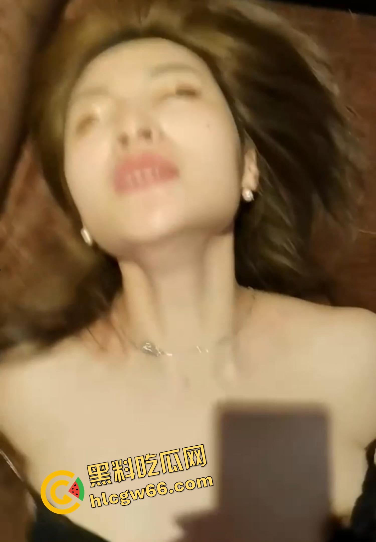 达州极品少妇【吴小倩】背着男友约炮录像，骚逼被操到戴痛苦面具，男友怒放全网！  第9张