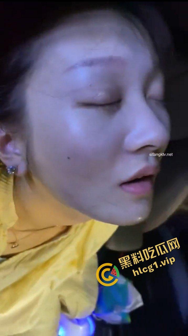 山西大同反差贱婊少妇『姜敏』与炮友酒店性爱 灌醉酒后失态！停车场大小便失禁 恶心至极！  第3张