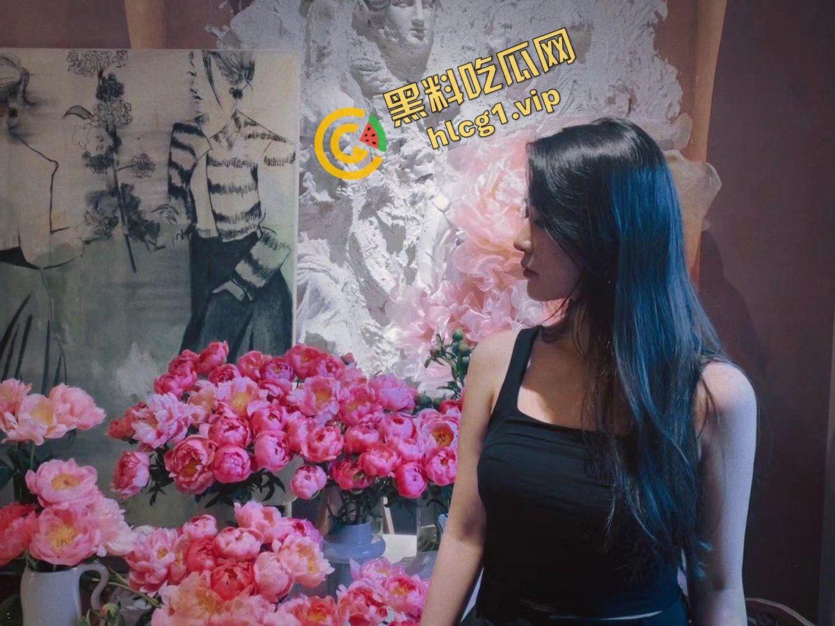 海南琼海人妻反差母狗『江晨』与男友房间后入爆操！骚语淫叫不断！  第2张