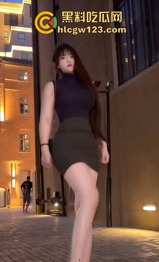 抖音微胖肥臀小网红【宣宣宝宝】不良视频流出 颜值超美身材性感 扭动肥臀暴力后入 勾人至极！  第5张