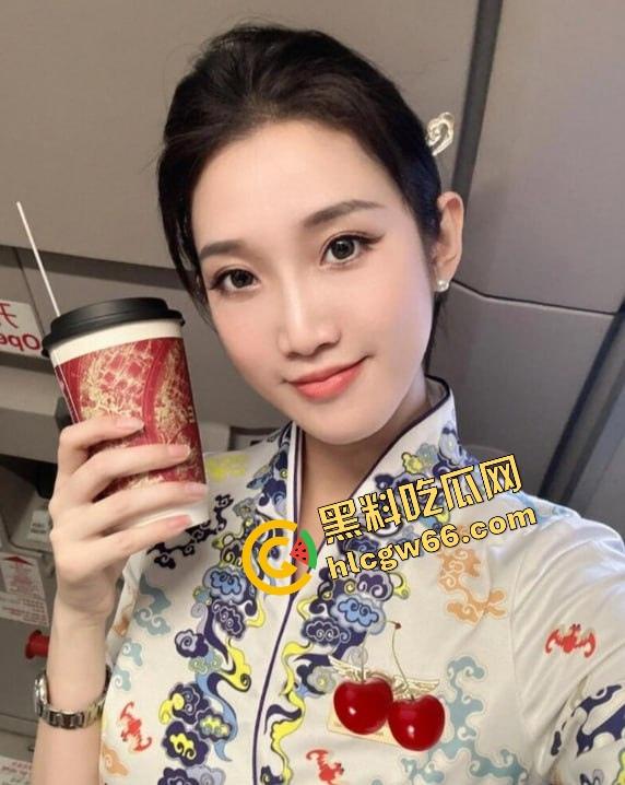 海航空乘【雨晴】172cm极品空姐下海变肉体绝品，黑丝长腿、天使脸庞换来床上蜜桃臀狂野榨精！  第6张