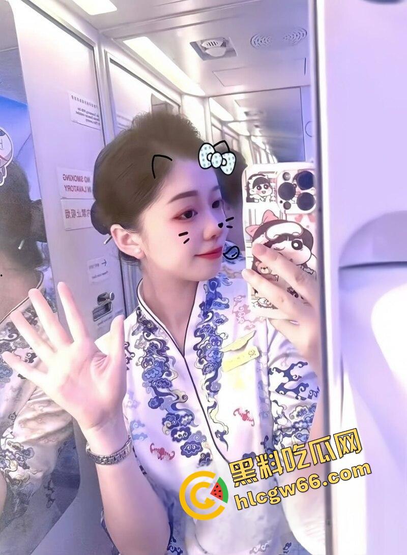 海航空乘【雨晴】172cm极品空姐下海变肉体绝品，黑丝长腿、天使脸庞换来床上蜜桃臀狂野榨精！  第13张