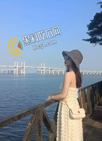 长沙外国语学院清纯校花 贺春 被大哥后入抽插爆射！妹子性感的娇喘呻吟太勾人了  第2张