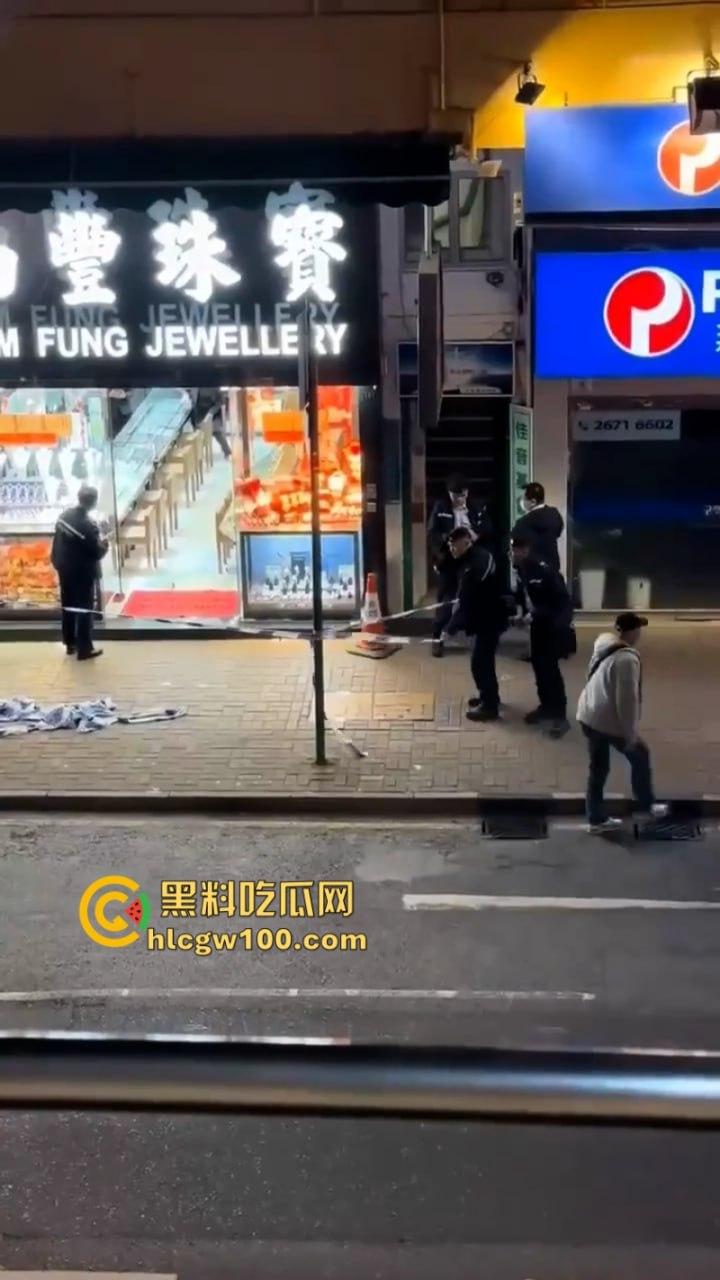 开宝马抢金铺？香港上水南丰珠宝 遭4名外籍蒙面歹徒洗劫 现场视频实拍曝光！  第8张