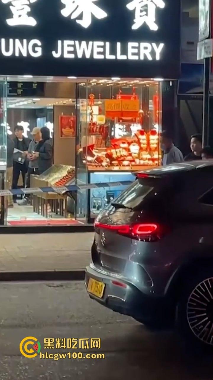 开宝马抢金铺？香港上水南丰珠宝 遭4名外籍蒙面歹徒洗劫 现场视频实拍曝光！  第9张