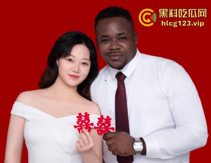 毁三观！97年中国妹子嫁给大自己5岁的加纳黑人 心甘情愿做妻奴 细节曝光  第3张