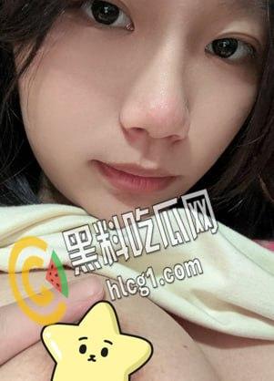 抖音快手几十万粉丝网红 太子妃 高中生时期自拍流出 丰满的奶子粉嫩的鲍鱼很骚气 老弟太正点了！  第6张