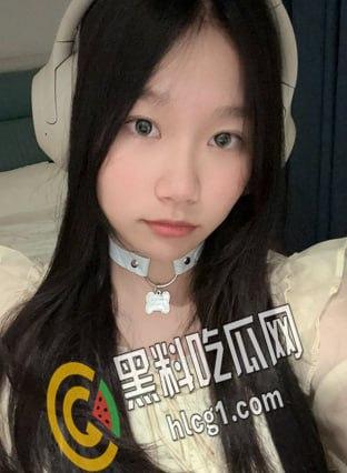 抖音快手几十万粉丝网红 太子妃 高中生时期自拍流出 丰满的奶子粉嫩的鲍鱼很骚气 老弟太正点了！  第12张