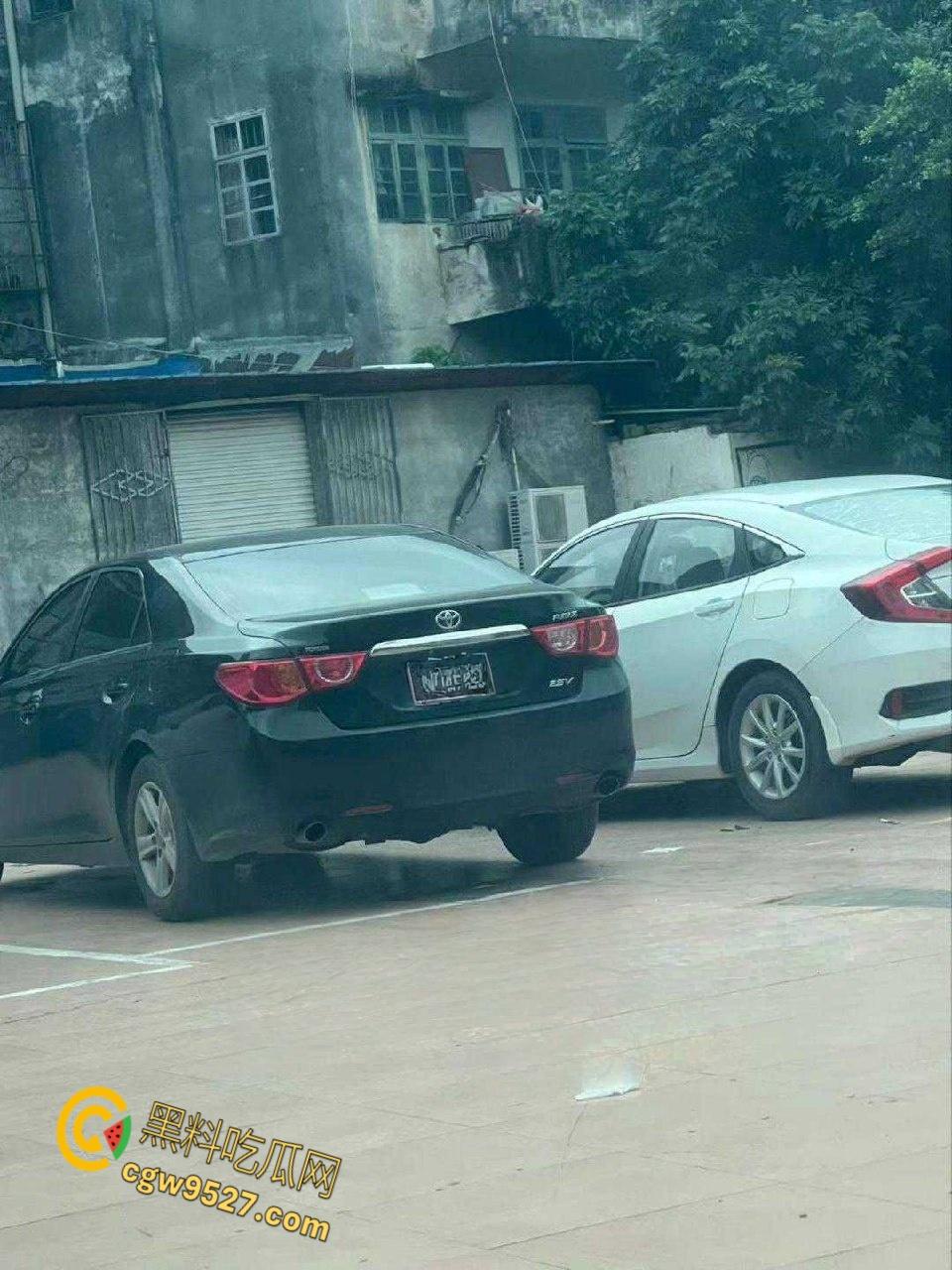 20岁吊带嫩妹结婚半年出轨，在酒店被老公捉奸在床，床上还有调教妹妹的滴蜡，这大兄弟真会吃 ！  第6张