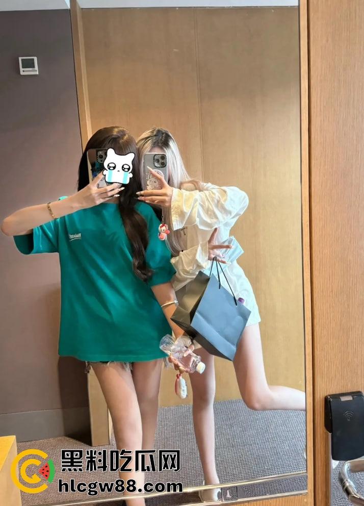 四川22岁骚鸡【林琳】包月卖逼当情人，吃一个月鸡巴换俩包，朋友圈晒包背地里卖逼！  第5张