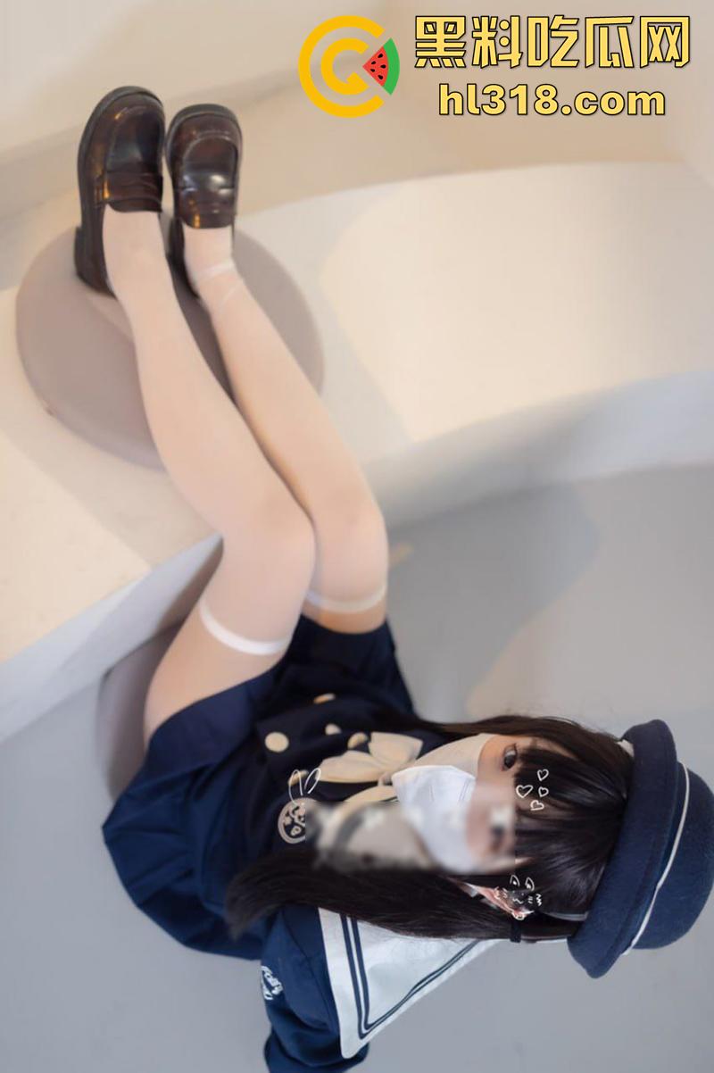 白嫩性感合法萝莉【懒懒睡不醒】，顶级身材Coser女神，全裸勾引金主，被大哥抱着疯狂打桩爆操！  第3张