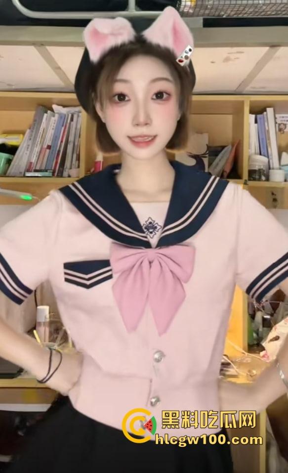 抖音『丫丫Bbar』人称年轻版程老师,直播天天盯射开撸太上头,车速快到起飞,今晚直播间集结冲爆她! 第2张 抖音『丫丫Bbar』人称年轻版程老师,直播天天盯射开撸太上头,车速快到起飞,今晚直播间集结冲爆她! 第2张