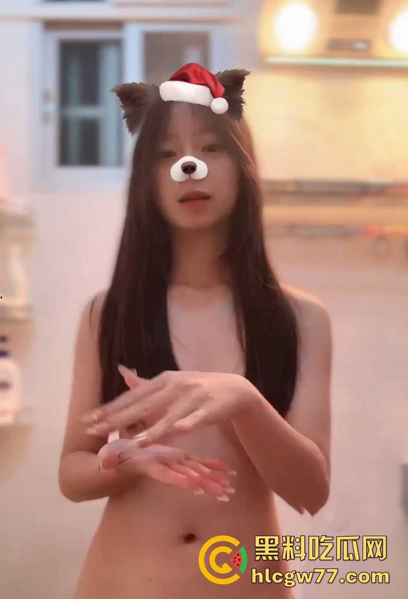 湖北襄阳清纯学生妹【张婧涵】露脸裸舞沦为金主小母狗 从校园乖乖女秒变淫骚小野猫！  第4张