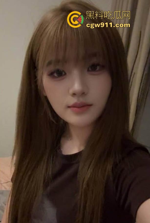 宁波工商学院巨乳母狗【赵瑜琳】舍友看综艺她直播扣逼自慰，淫语对话刺激炸裂，直接爱了！  第1张