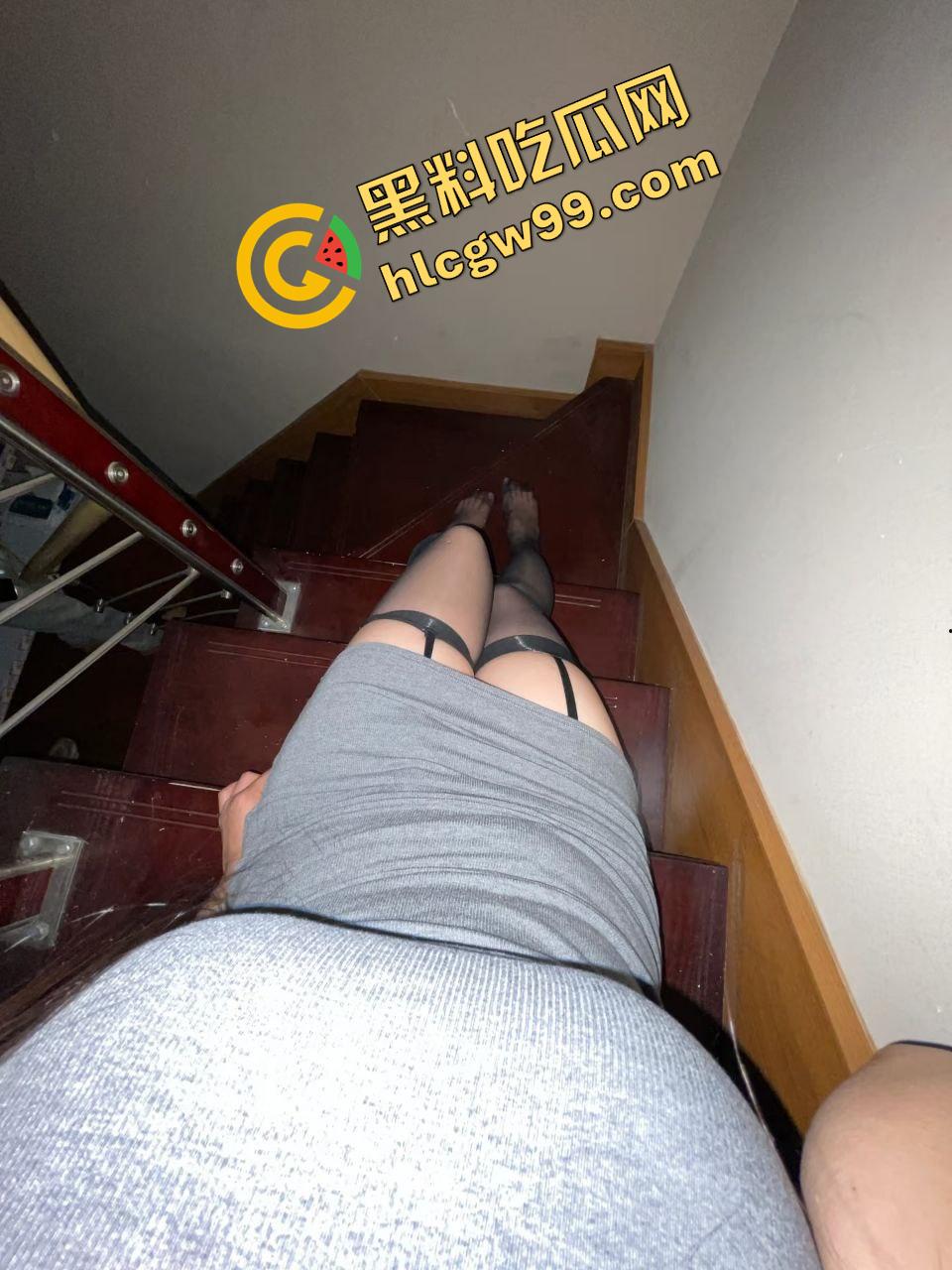 浙江杭州西湖御姐骚鸡【唐韵】极品大G奶诱惑私拍，女上骑乘大奶直晃悠！独家曝光流出！  第5张