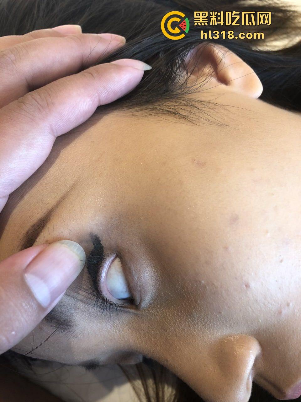 真实迷奸英语补习老师，以辅导孩子功课为由下药迷奸，还在来m没办法只能口爆颜射了！  第8张