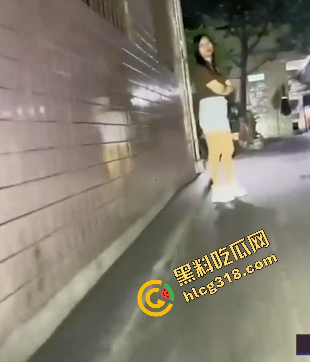 代驾小哥走错路，误入广州快餐洞洞乐街，5分钟看到20个站街妹，还有人主动贴窗舔门把，狼友们你们懂？  第5张