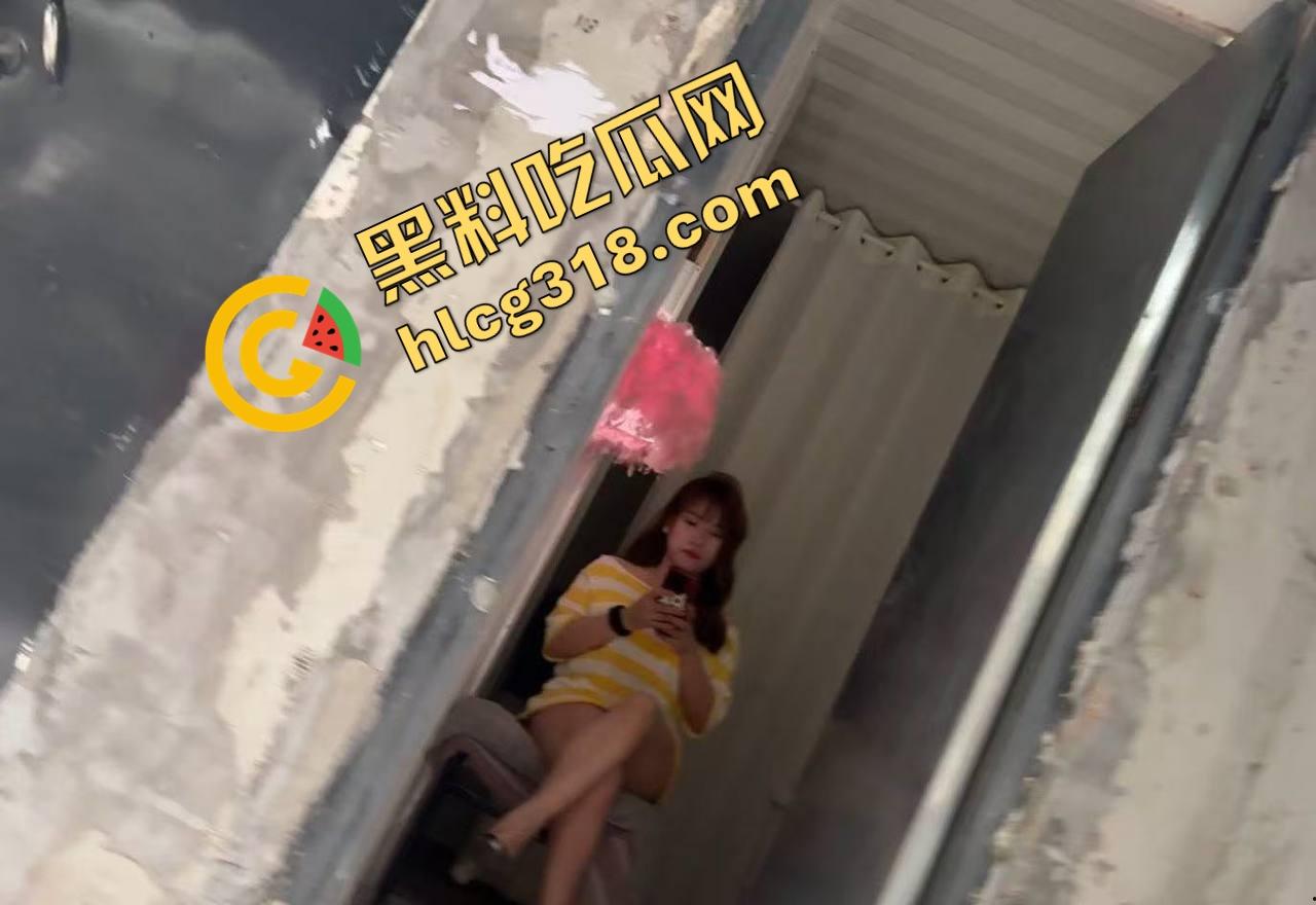 代驾小哥走错路，误入广州快餐洞洞乐街，5分钟看到20个站街妹，还有人主动贴窗舔门把，狼友们你们懂？  第11张