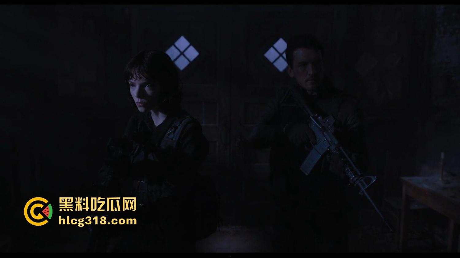 双杀手谈恋爱还上头？《峡谷 The Gorge》爆出杀人不眨眼，2025大片免费看！  第3张