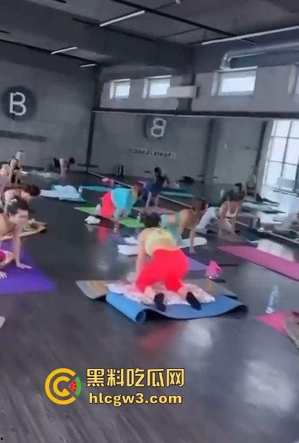 欧洲床上功夫提升班 做爱姿势瑜伽课爆火 教你一课成骚货一夜翻花样 把老公骑到怀疑人生！  第5张