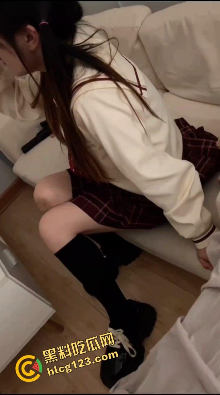 JK短裙小妹懂规矩!饭后直接开房,操得直乱叫,小逼都被草肿了! 第10张 JK短裙小妹懂规矩!饭后直接开房,操得直乱叫,小逼都被草肿了! 第10张